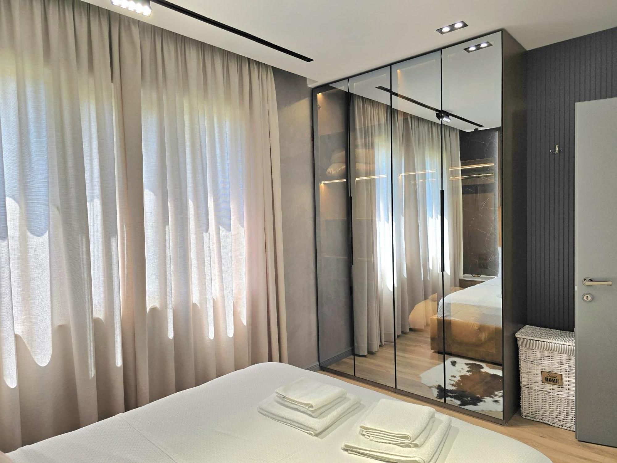 Apartament Sunny With Swimming Pool - 247 Hamallaj