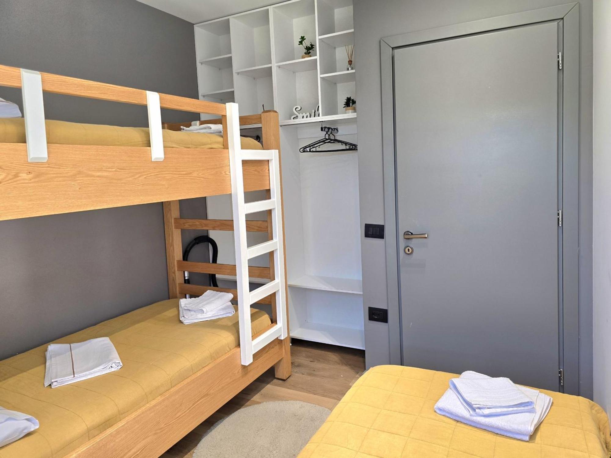 Apartament Sunny With Swimming Pool - 247 *
